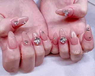 ネイル She   Nail所属・ISA_ BELLAのネイルデザイン