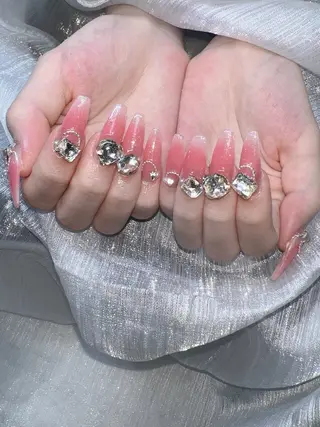 ネイル Lee Nailsのネイルデザイン