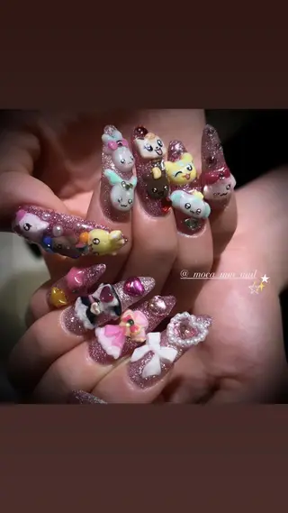 ネイル moca心斎橋所属・˚✧⁺⭐︎༚moca miyuu⁎⁺˳✧༚のネイルデザイン