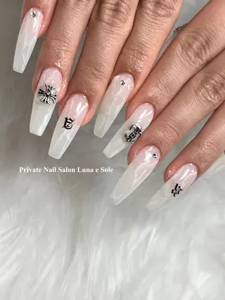 ネイル Luna e  Soleのネイルデザイン