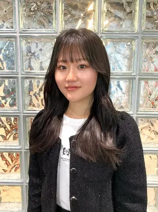 セミロング nol所属・nol栄 AYURIのヘアスタイル