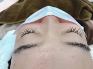 マツエク・マツパ 石渡このみ 🍊レイヤーカットのヘアスタイル