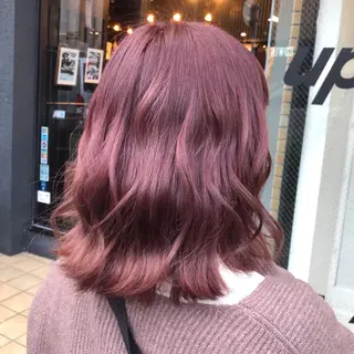 ミディアム カラー パーマ ヘアアレンジ 八巻 晴香のヘアスタイル