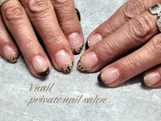 ネイル V. nailのネイルデザイン