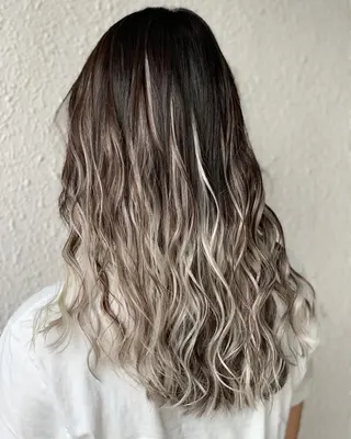 ロング eye エクステ専門店Rのヘアスタイル