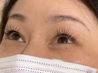 マツエク・マツパ 石渡このみ 🍊レイヤーカットのヘアスタイル