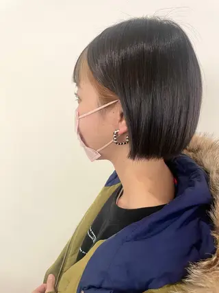 ショート カラー 三浦 瑠璃のヘアスタイル