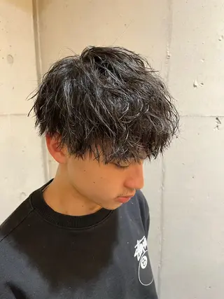 パーマ 小栗 昇大のヘアスタイル