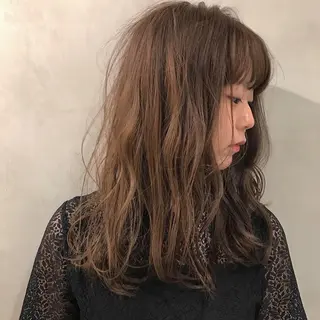 セミロング カラー アンニュイヘア🪽 ayumiのヘアスタイル