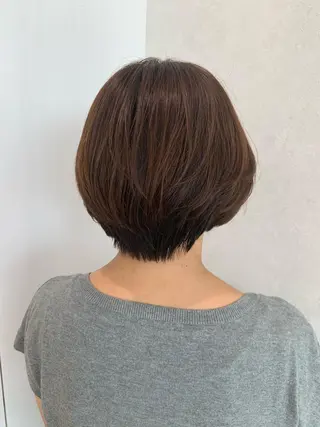 ショート カラー パーマ ハイトーンカラー🤍 山下 優華のヘアスタイル