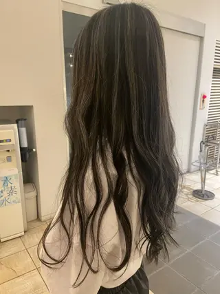 ロング カラー サロンドブーケ所属・河合 紗紀のヘアスタイル