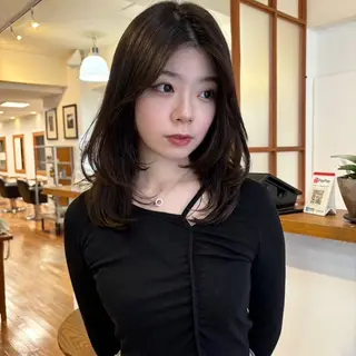 ミディアム 古畑 愛美のヘアスタイル