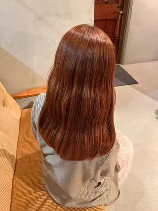 カラー 山根 桜のヘアスタイル