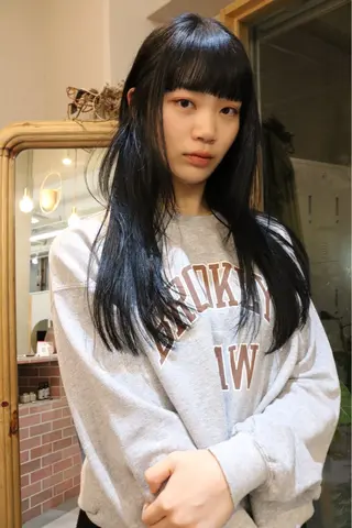 ロング カラー 松村 澪里のヘアスタイル