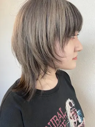 ミディアム カラー aW HAIRカンノ カナエのヘアスタイル