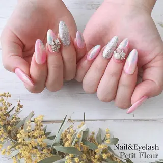 ネイル Petit Fleur所属・青柳 亜梨奈のマツエク・マツパデザイン