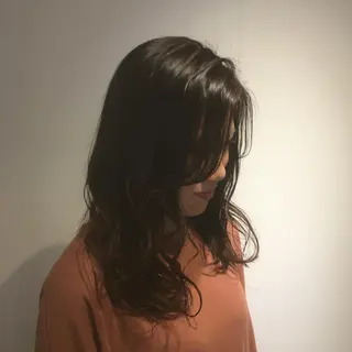 ロング カラー しのはら まどかのヘアスタイル