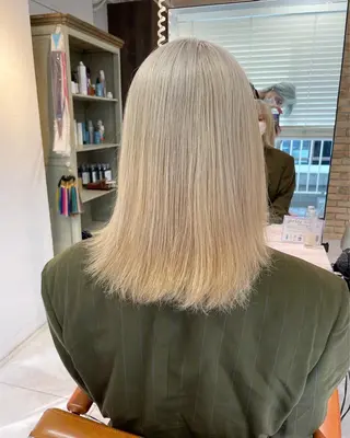 ロング カラー メンズ ブリーチ特化 ハイトーンRYOYAのヘアスタイル