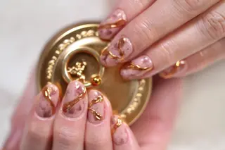 ネイル ママリンド　志村坂上店所属・しみ えんのネイルデザイン