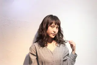 ミディアム 所渉/韓国レイヤー /ウルフカットのヘアスタイル