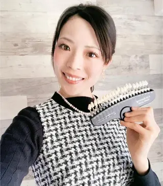 マツエク・マツパ メンズ カラー パーマ キッズ アイブロウ ネイル ヘアアレンジ セミロング ライトビューティー 銀座店のエステ・リラクイメージ