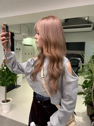 ロング カラー ハイトーンボブ 前田 表参道　グレージュのヘアスタイル