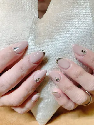 ネイル ECLAT エクラ所属・寺山 千鶴のネイルデザイン