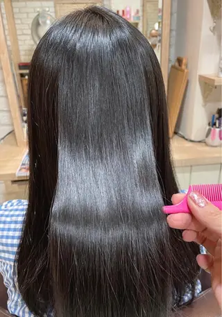 ロング 清水 有実子のヘアスタイル