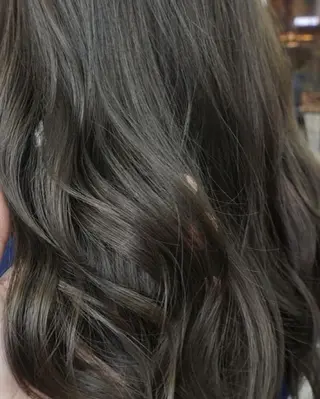 ロング SHINKA所属・小倉 愛のヘアスタイル