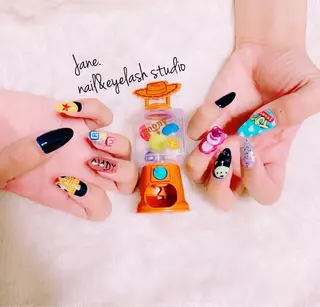 ネイル Yakko pas á pasのネイルデザイン