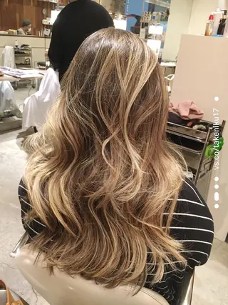 ロング 武内 由貴のヘアスタイル