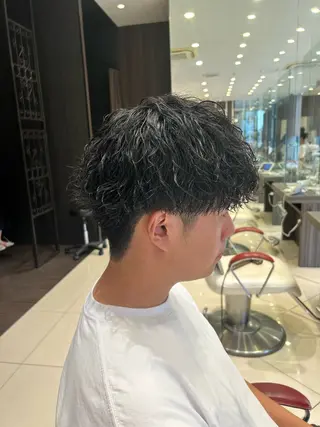 ショート パーマ メンズ メンズ専門 米山諒✂️のヘアスタイル