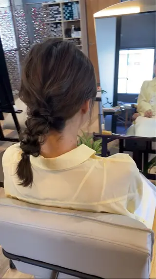 ミディアム 中野 紹江のヘアスタイル