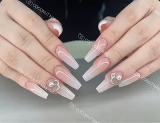 ネイル 神田 ココナッツのネイルデザイン