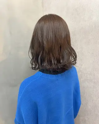 ミディアム カラー 井手 素子のヘアスタイル