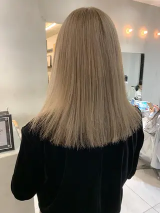 ミディアム カラー TENELE所属・チバ タクミのヘアスタイル