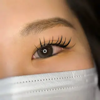 マツエク・マツパ eight🐝所属・西島 玖瑠美のマツエク・マツパデザイン