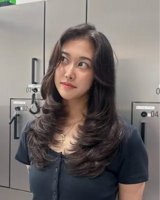 ロング 大人レイヤー/艶美髪 🇺🇸TOMONAのヘアスタイル