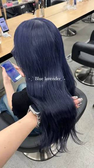 ロング カラー 暗髪🩶ラベンダー/ ブルー/ユウナ🤍のヘアスタイル