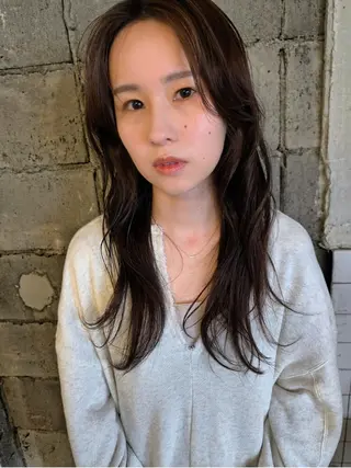 ロング カラー kotomi .のヘアスタイル