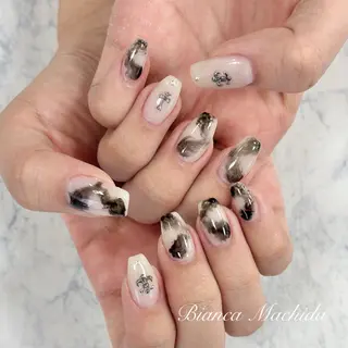 ネイル Bianca👼🏻 OIKAWAのネイルデザイン