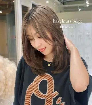 ミディアム カラー ワンホン×髪質改善 つのーか🩶‪🫧のヘアスタイル