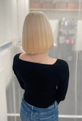 ミディアム カラー GaKu/ハイトーン /ブリーチ/レイヤーのヘアスタイル