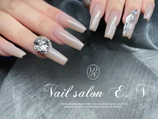 ネイル E.N🦋 長さ出し/持ち込みのネイルデザイン