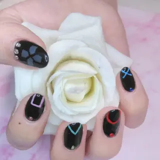 ネイル エステとネイル ローズコンフォートのネイルデザイン