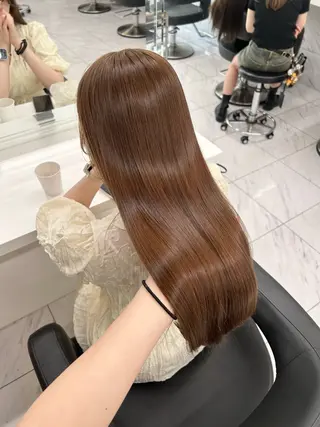 カラー ベージュ/ブラウン/ ナチュラルレイヤーのヘアスタイル