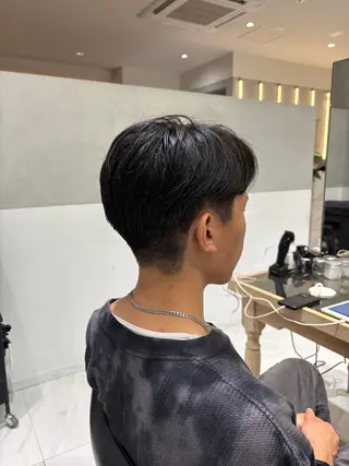 メンズ ⠀アヤラ 🩶レイヤーカットのヘアスタイル