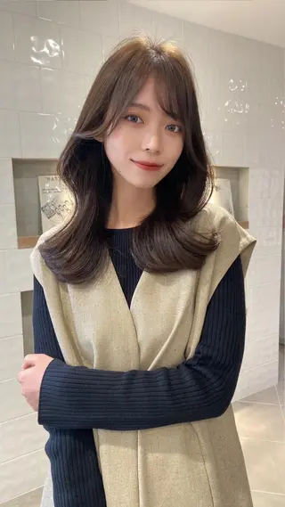 ミディアム カラー 女性らしいモテヘア 韓国ヘアhikariのヘアスタイル