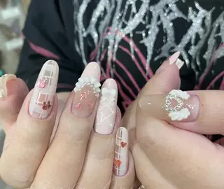 ネイル Pure&Rich Nailのネイルデザイン