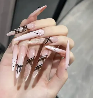 ネイル D-BEAUTY Nailsalonのネイルデザイン